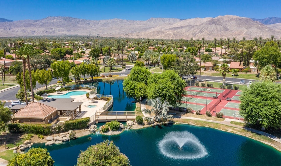 Welcome to Hidden Palms
